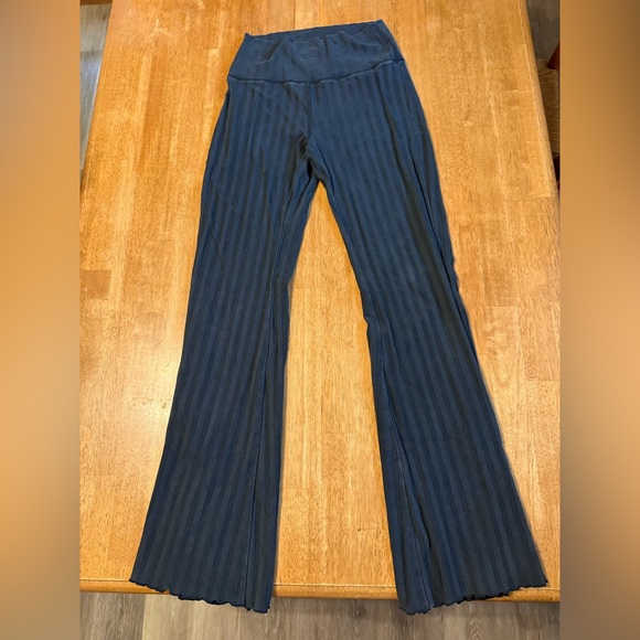 Aerie Flare Leggings - Picture 1 of 3